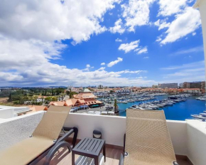 Penthouse Triplex L25 T2 by HsR Vilamarina